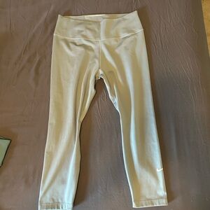 Nike Women's Dri-FIT ONE Crop Leggings